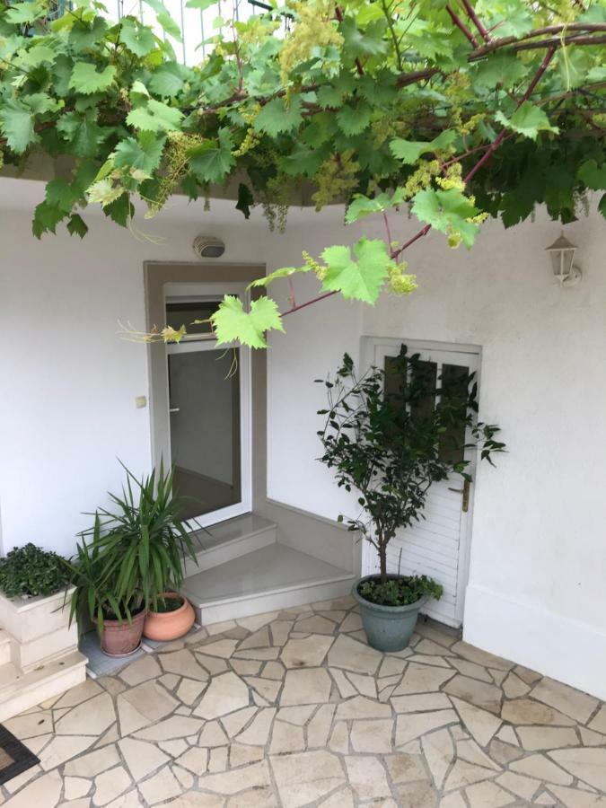 Apartman Dvor Makarska Exterior foto