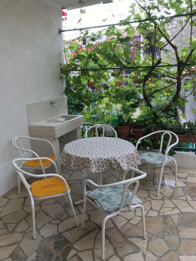 Apartman Dvor Makarska Exterior foto